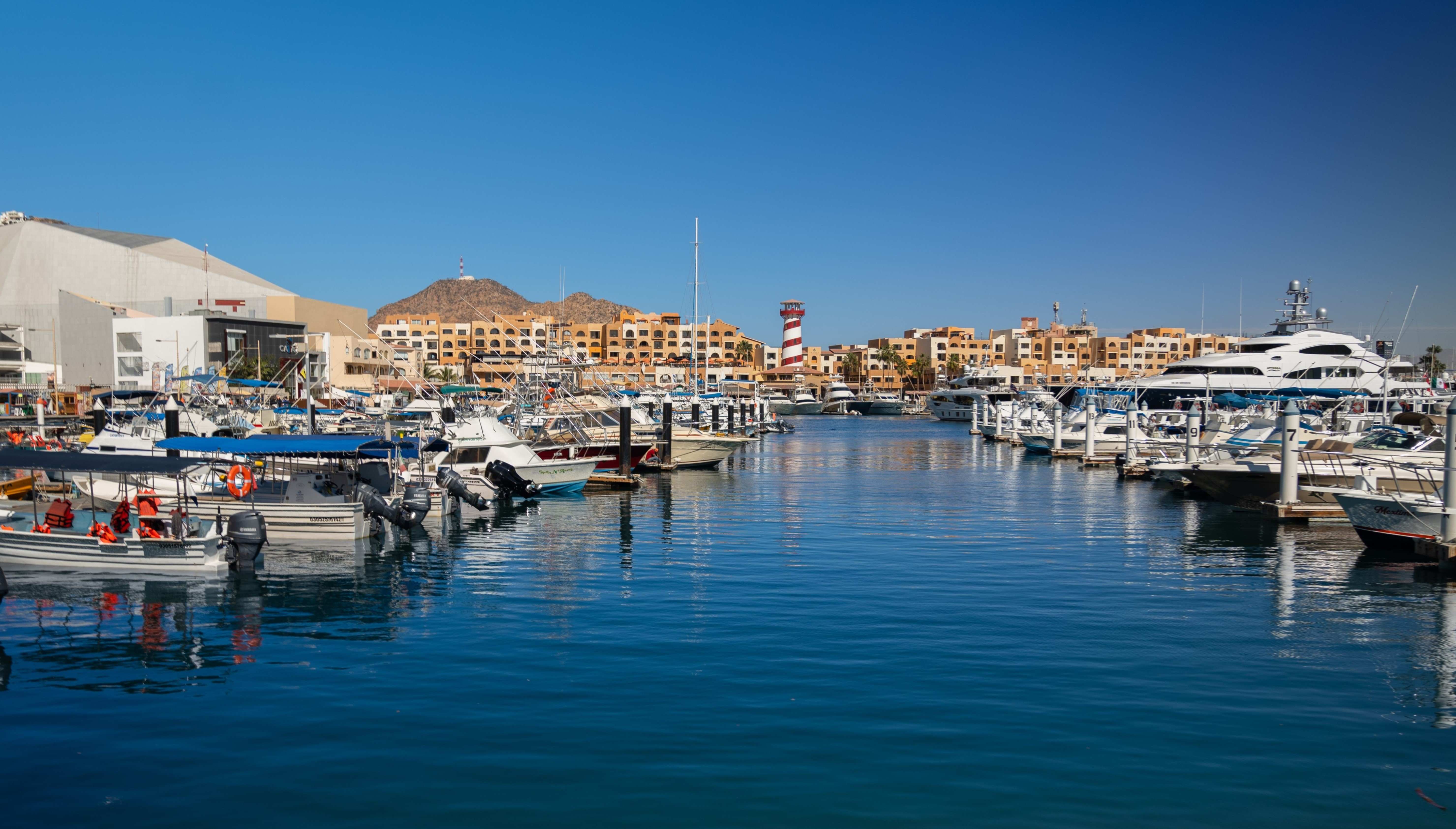 Vive Cabo San Lucas como un local