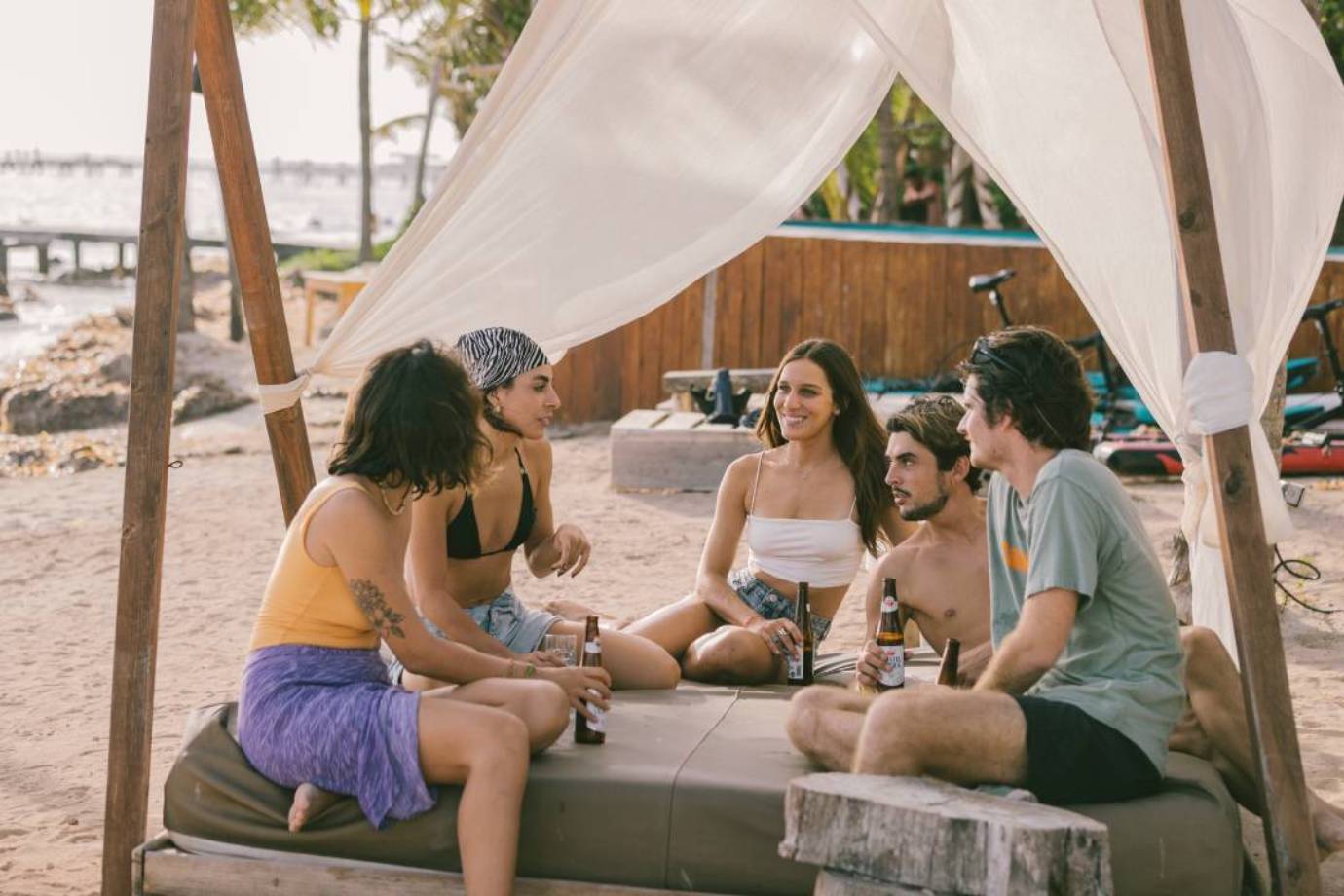 Los secretos para conocer gente nueva en tus vacaciones