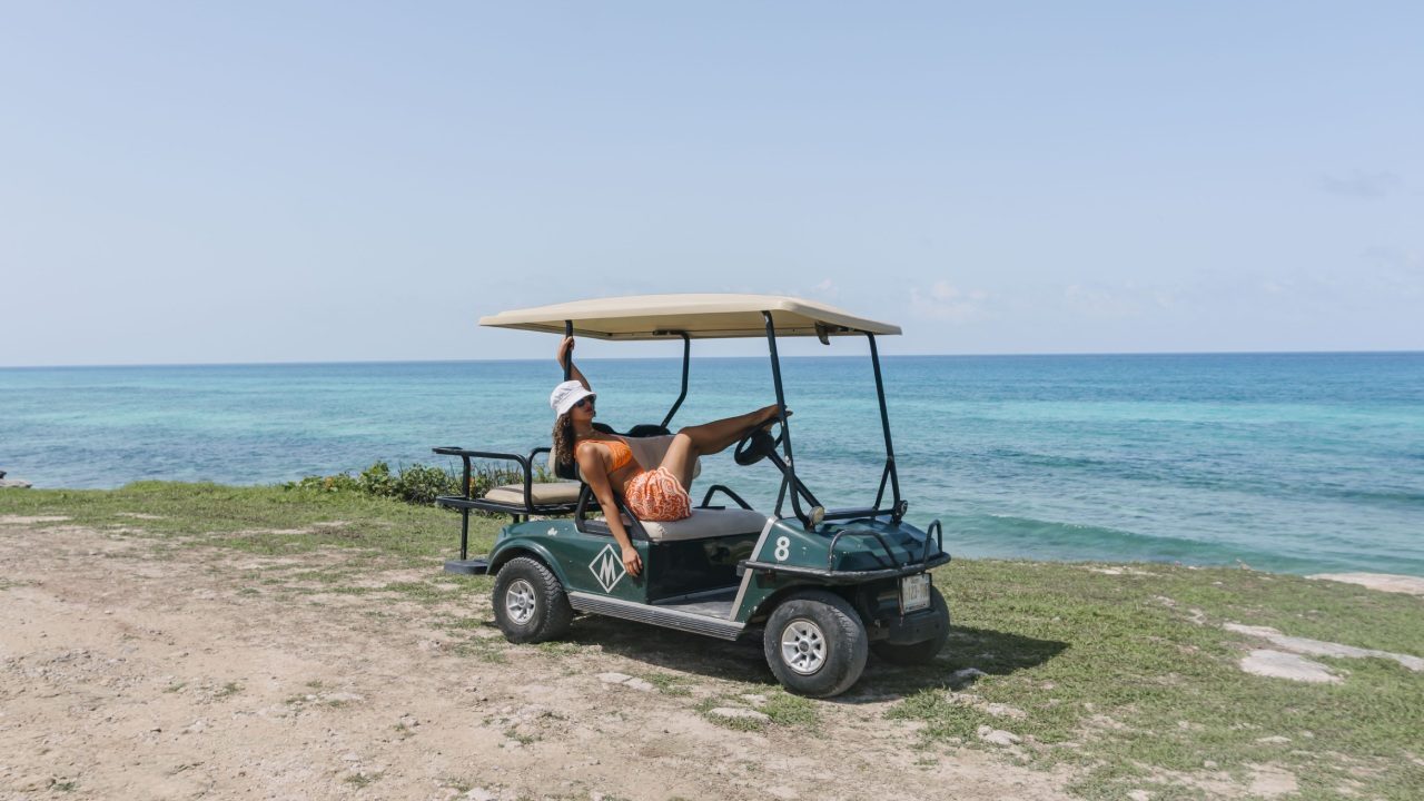Stay-by-the-sea-in-Isla-Mujeres-and-discover-paradise