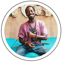 Jay, huésped de Mayan Monkey desde Jamaica