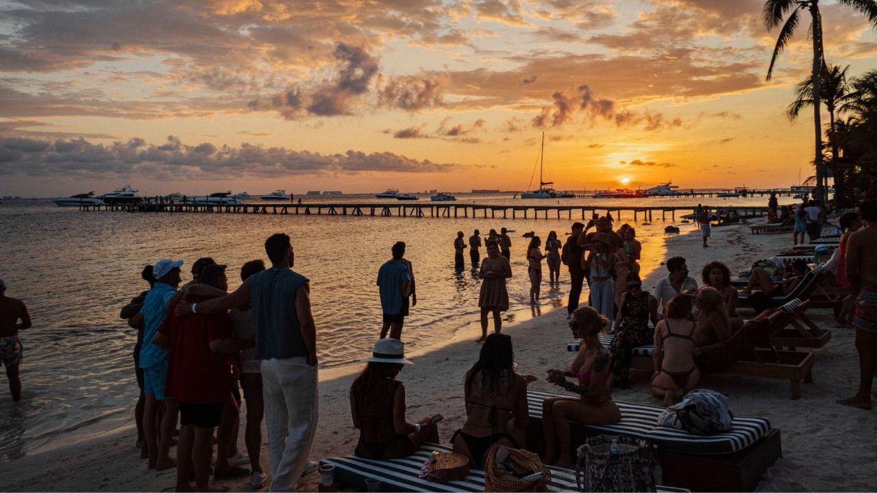 Cómo hacer amigos de todo el mundo mientras viajas: guía completa