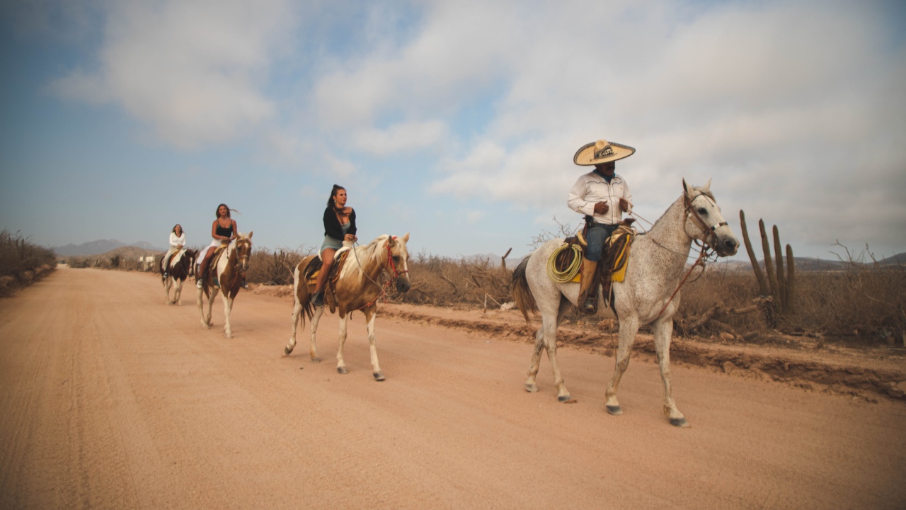 Spend-the-whole-day-outdoors-in-Los-Cabos