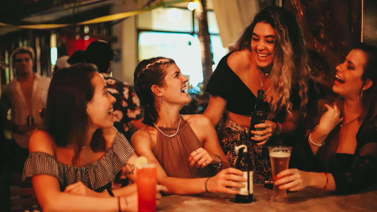 LADIES' DISCO NIGHT